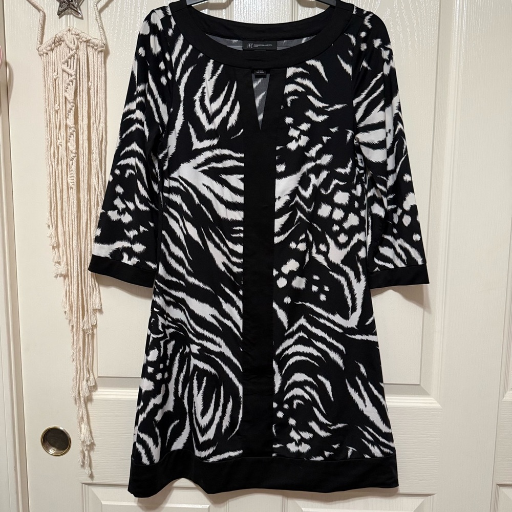 INC International Concepts Black and White Animal Print Shift Dress Size P/S